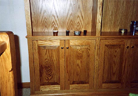Built-in oak bookcase